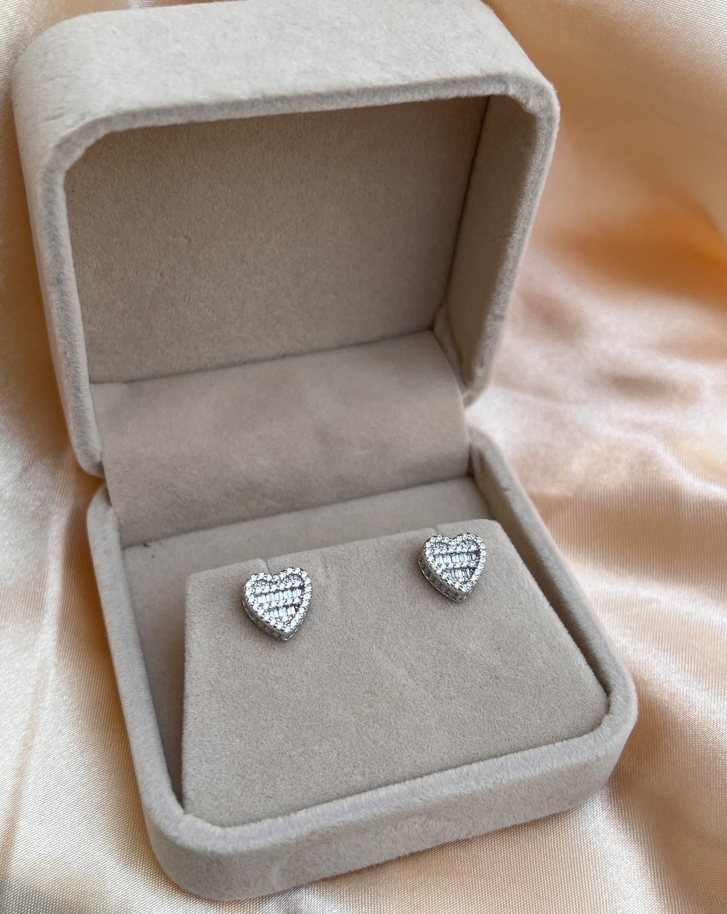 ROXY HEART EARRINGS