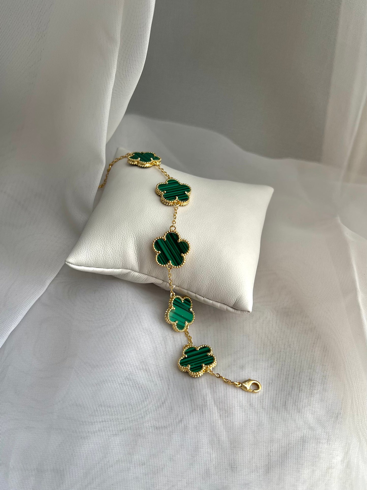 LUCY CLOVER BRACELET