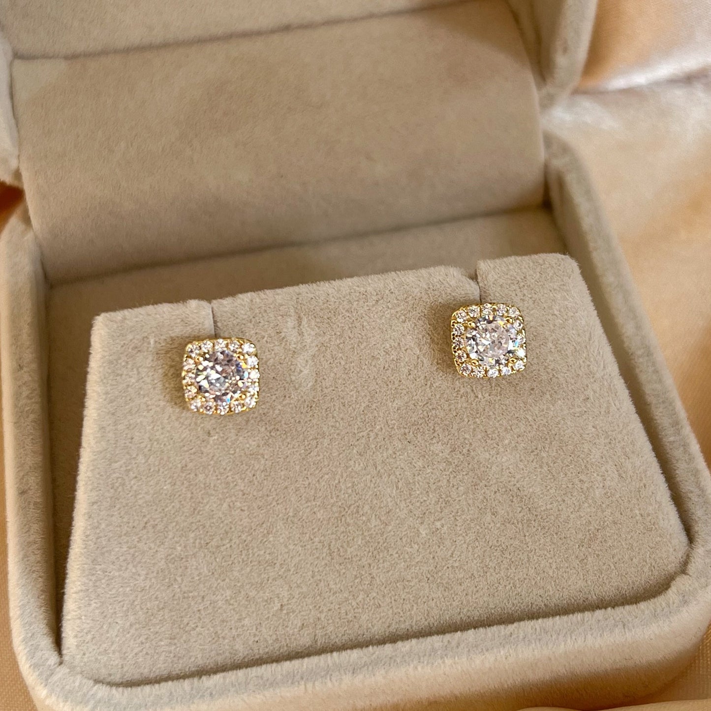 DREA STUD EARRINGS