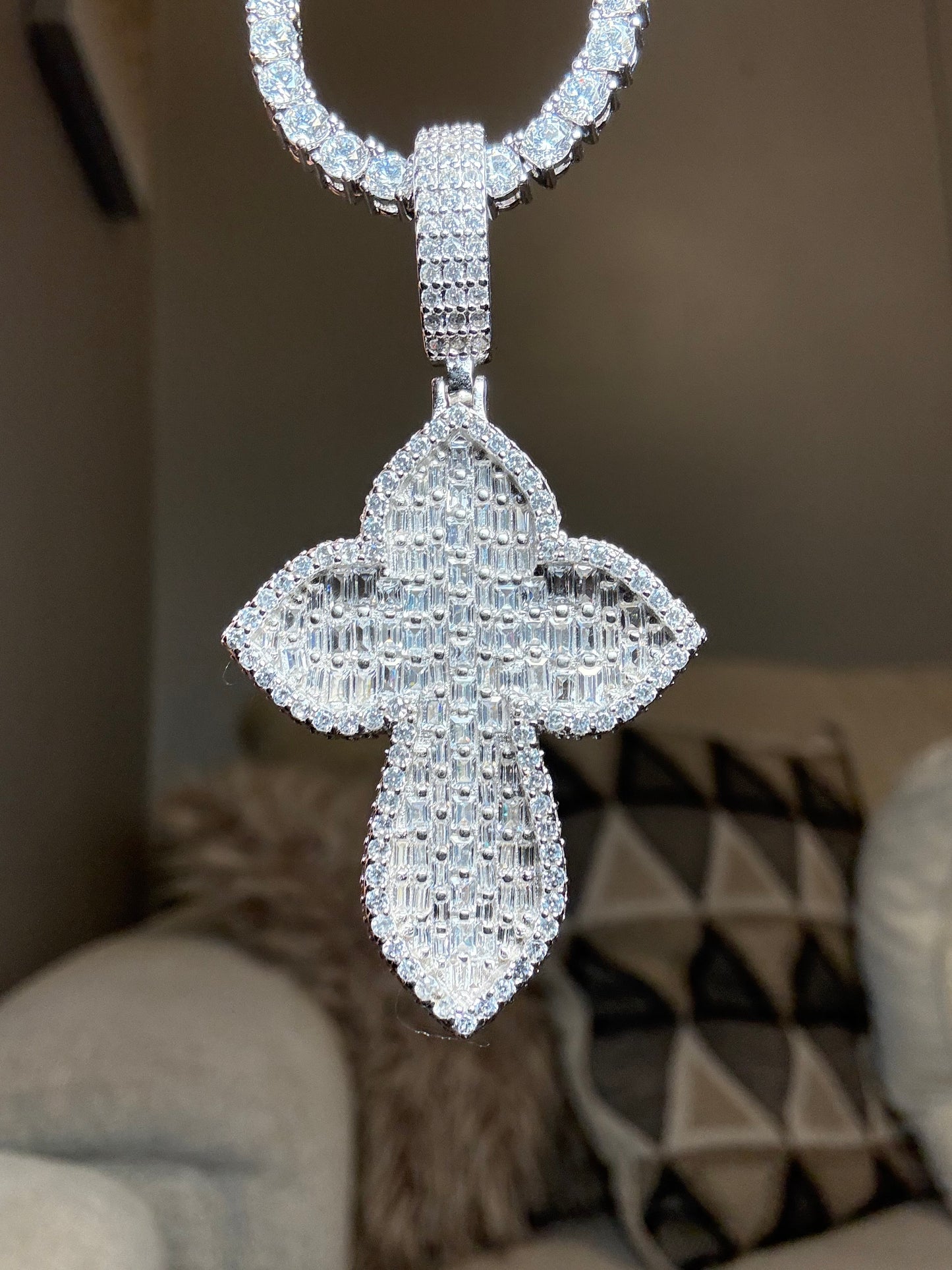 CLOUD NECKLACE