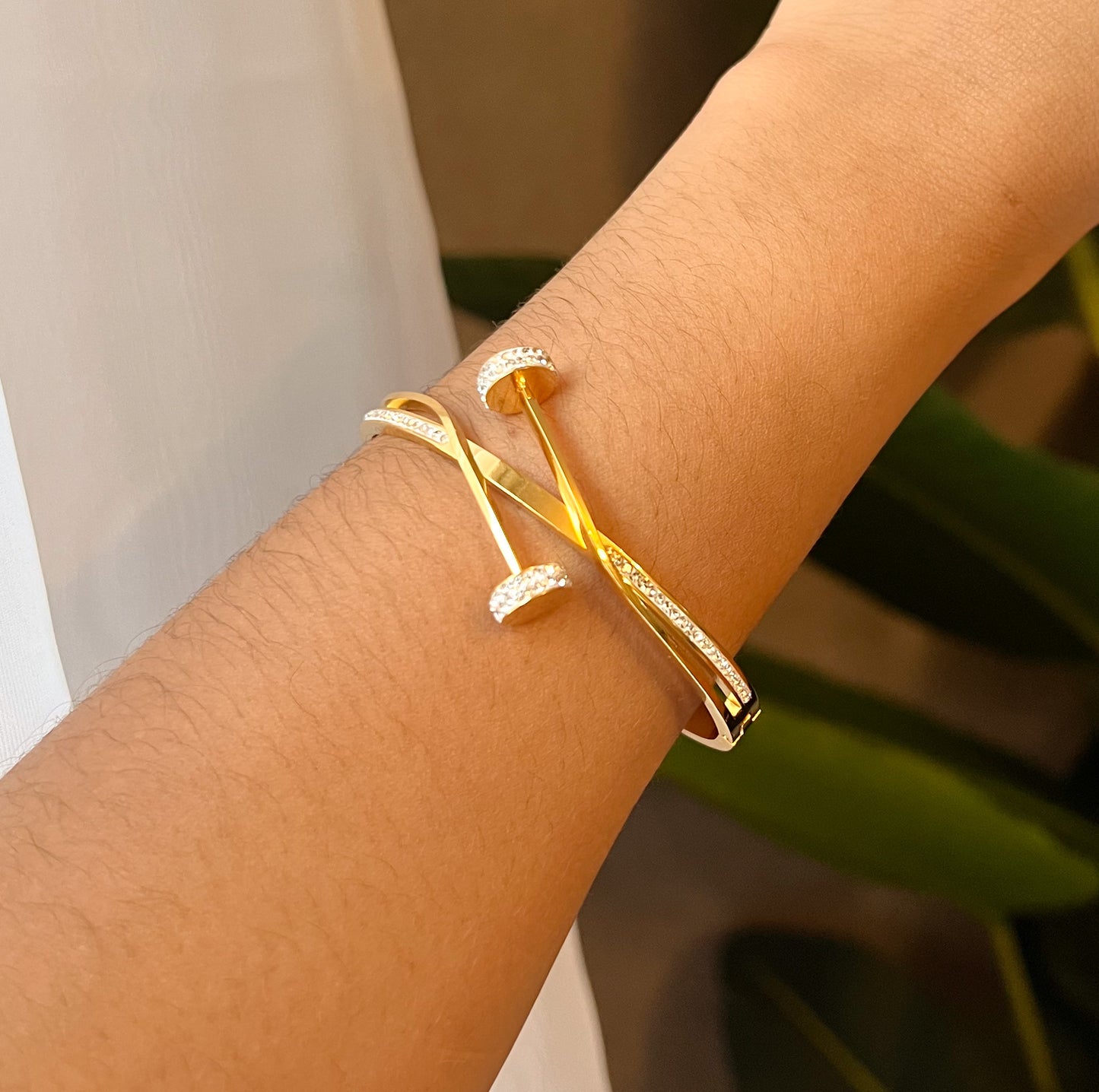 TALIA CROSS BRACELET
