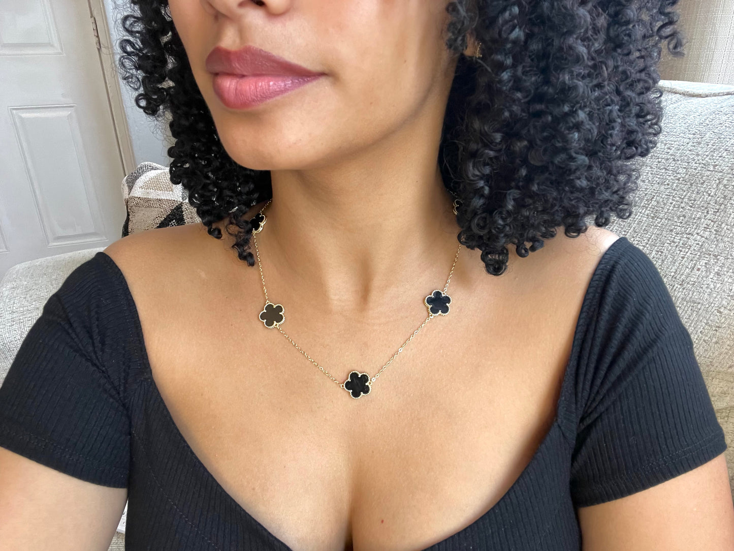LUCY CLOVER NECKLACE