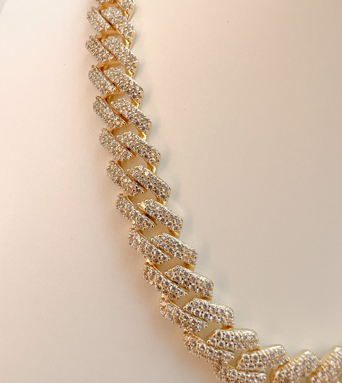 RACHELL MONACO CHAIN