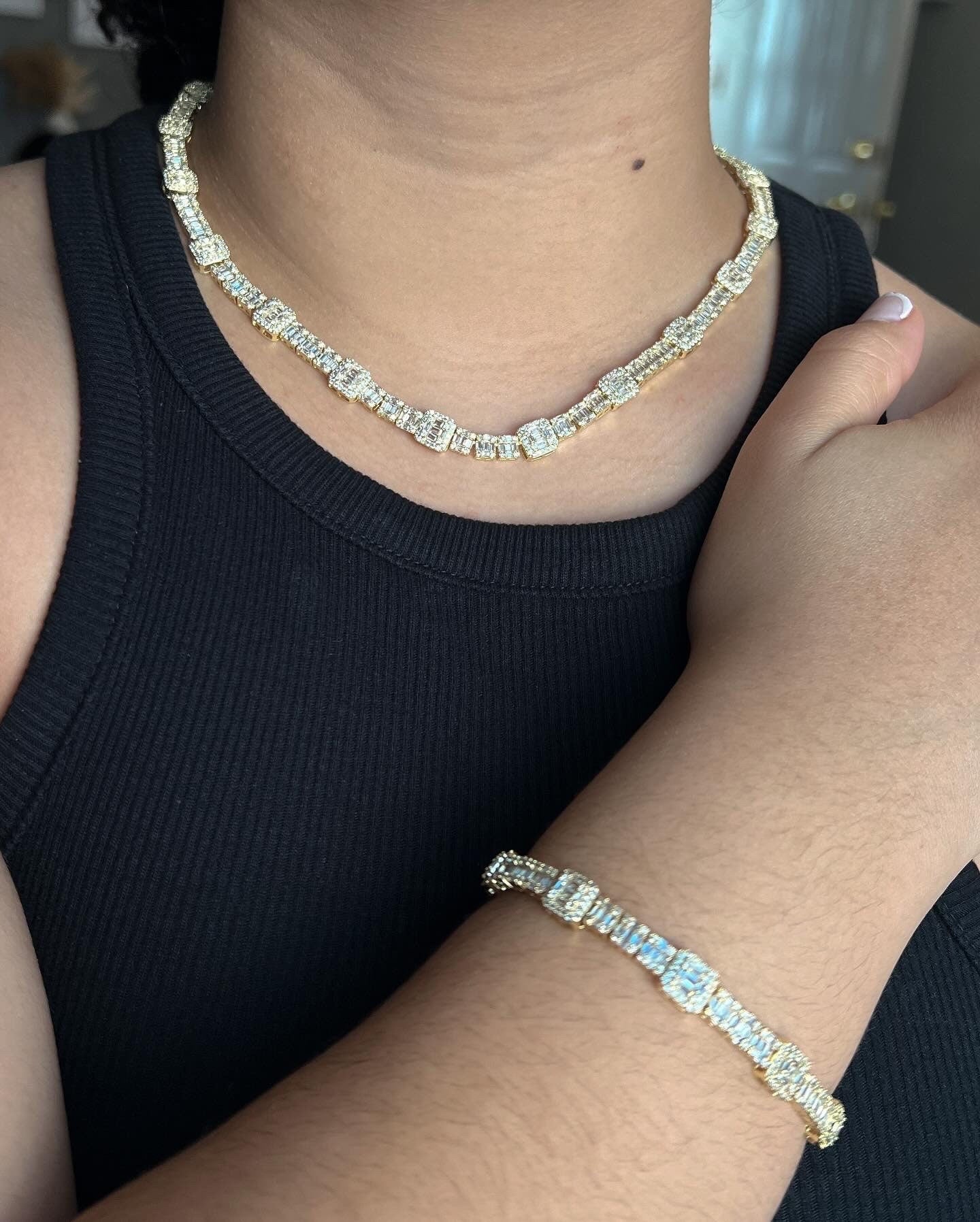 WISH BAGUETTE NECKLACE