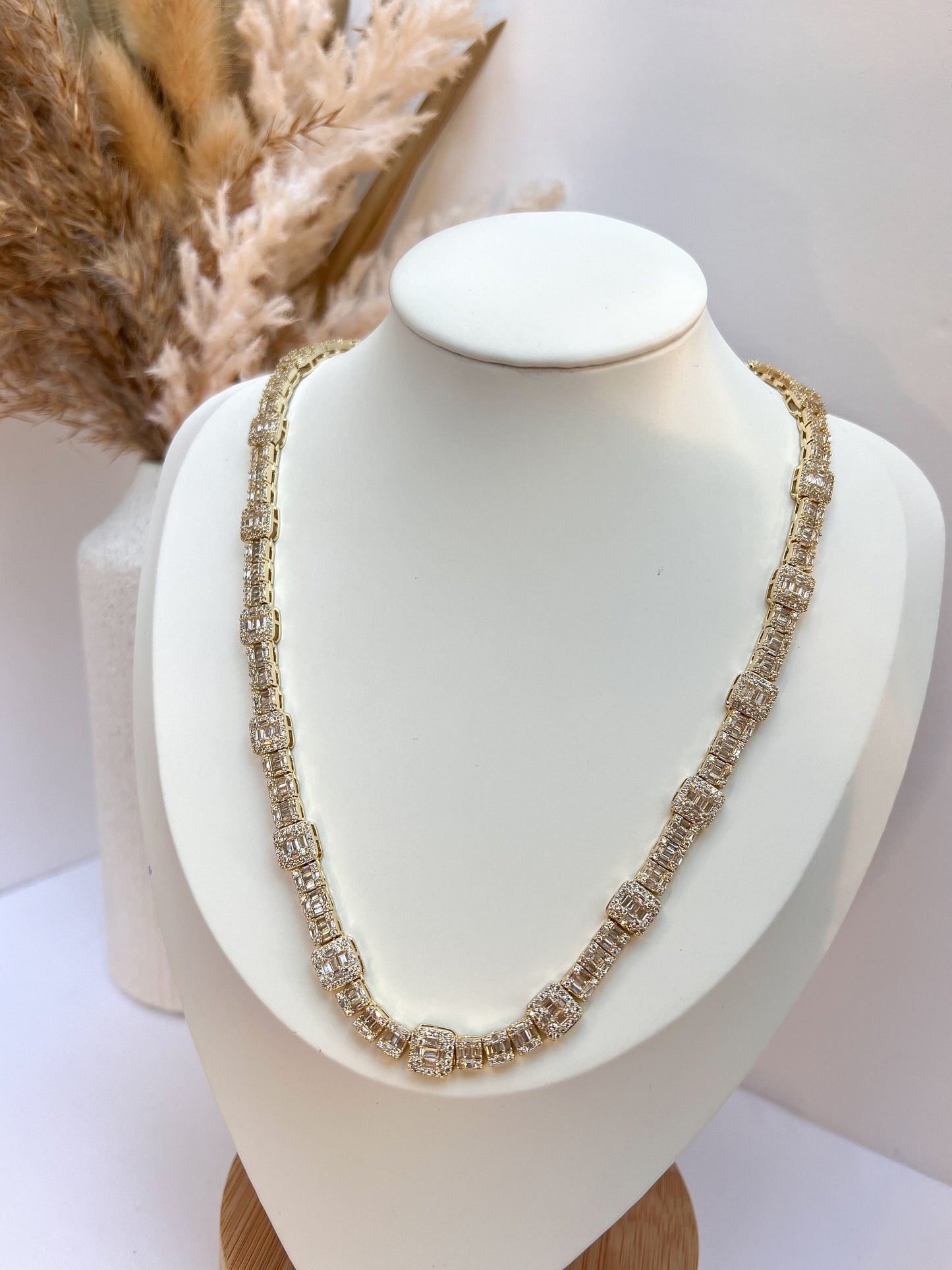 WISH BAGUETTE NECKLACE