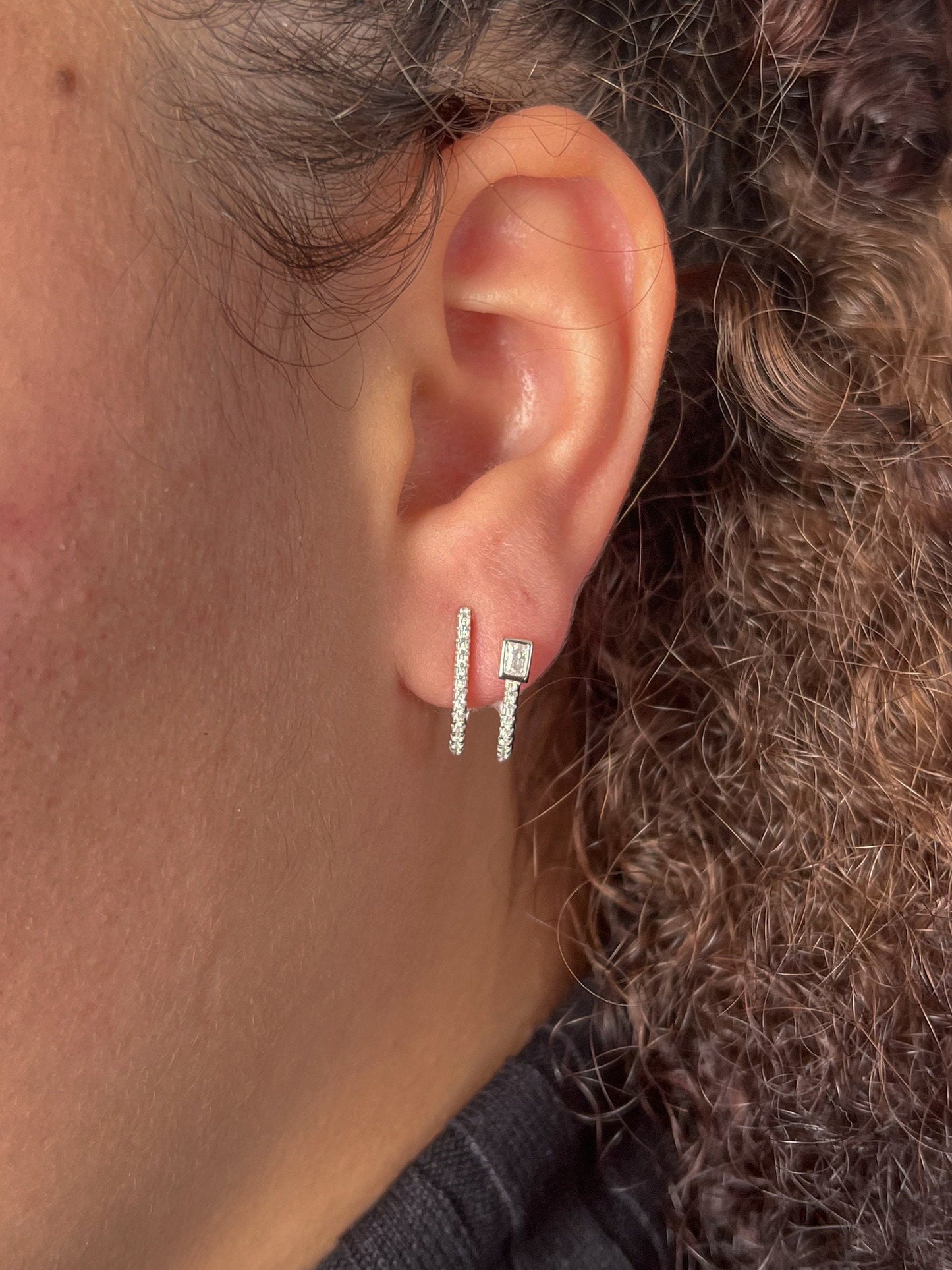 DOUBLE CRYSTAL STUD EARRINGS