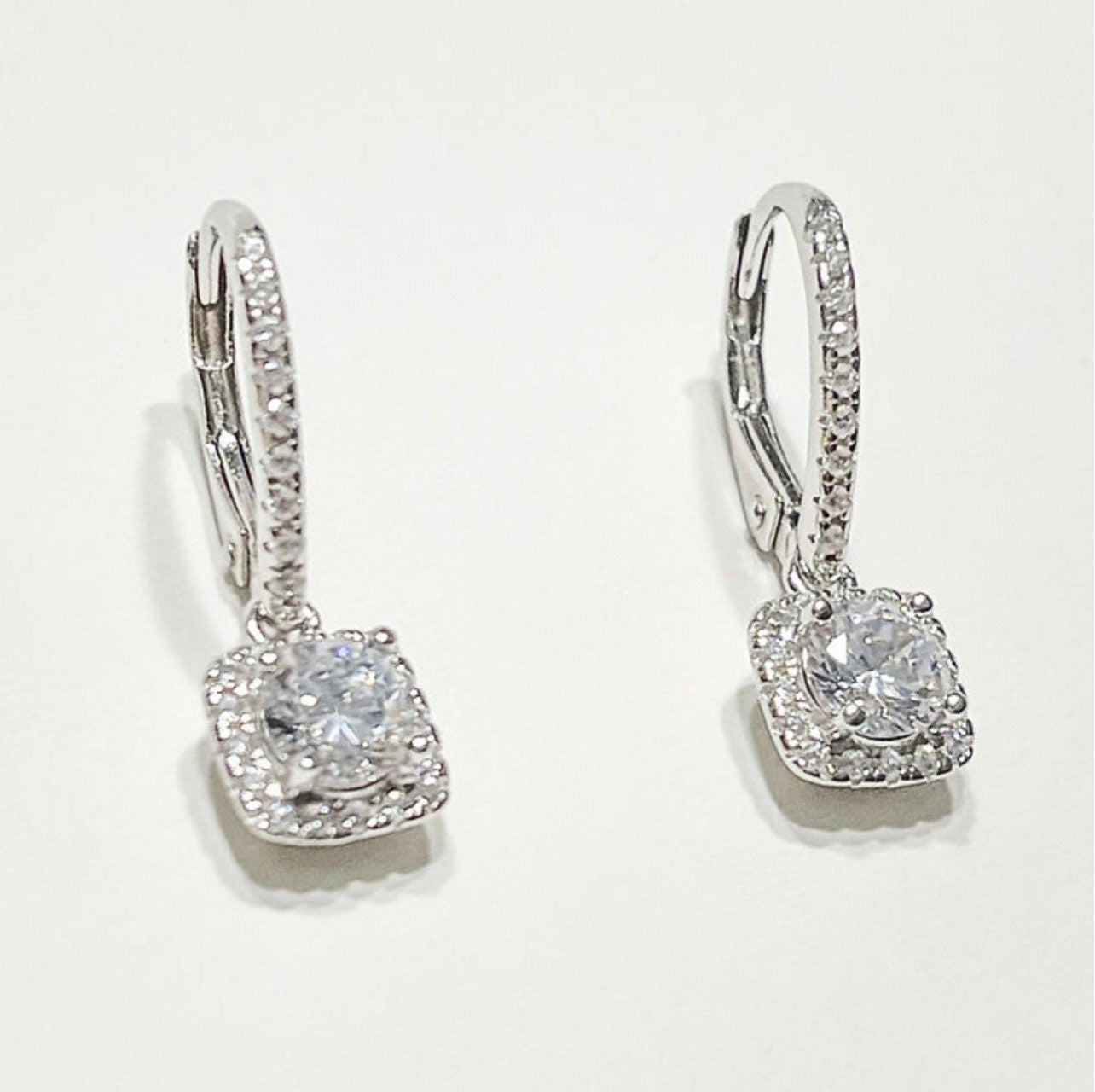 DANGLE EARRINGS
