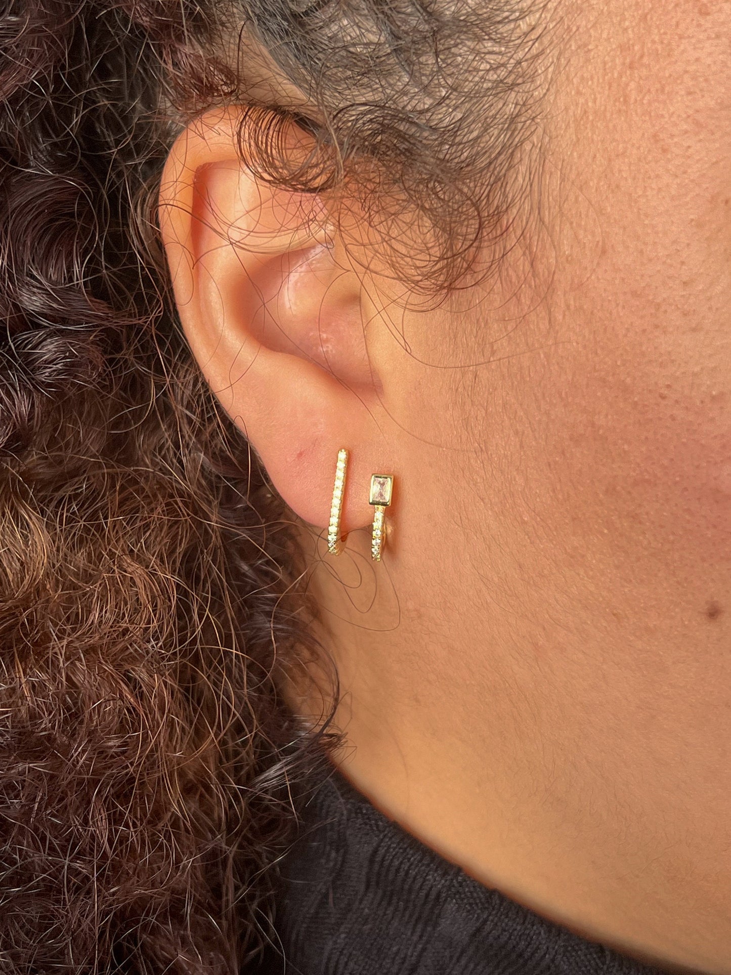 DOUBLE CRYSTAL STUD EARRINGS