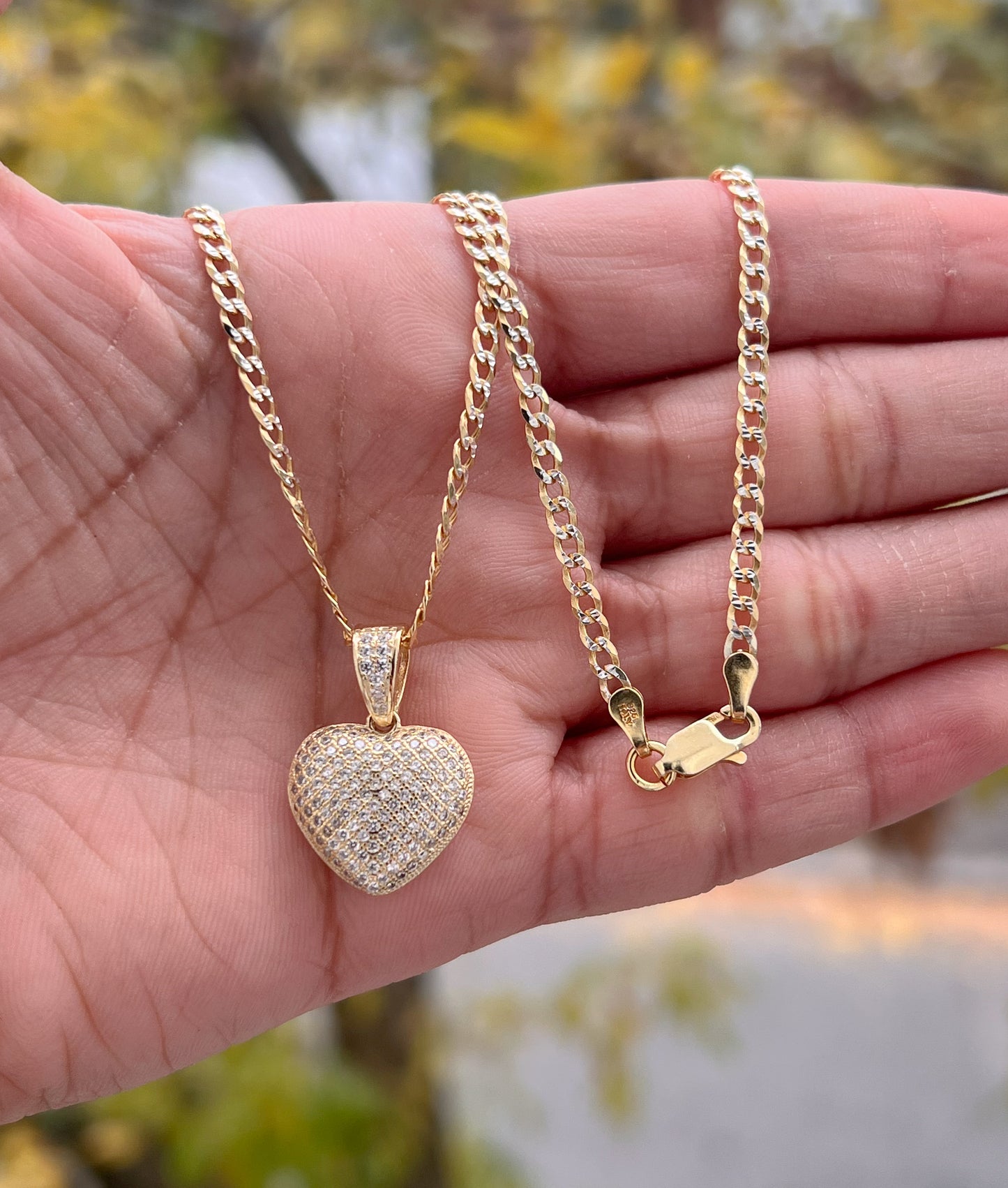 HEART PENDANT NECKLACE